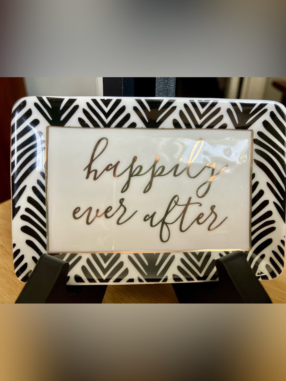 Francesca’s Boutique Happily Ever After Ring Dish. White, Black, Gold